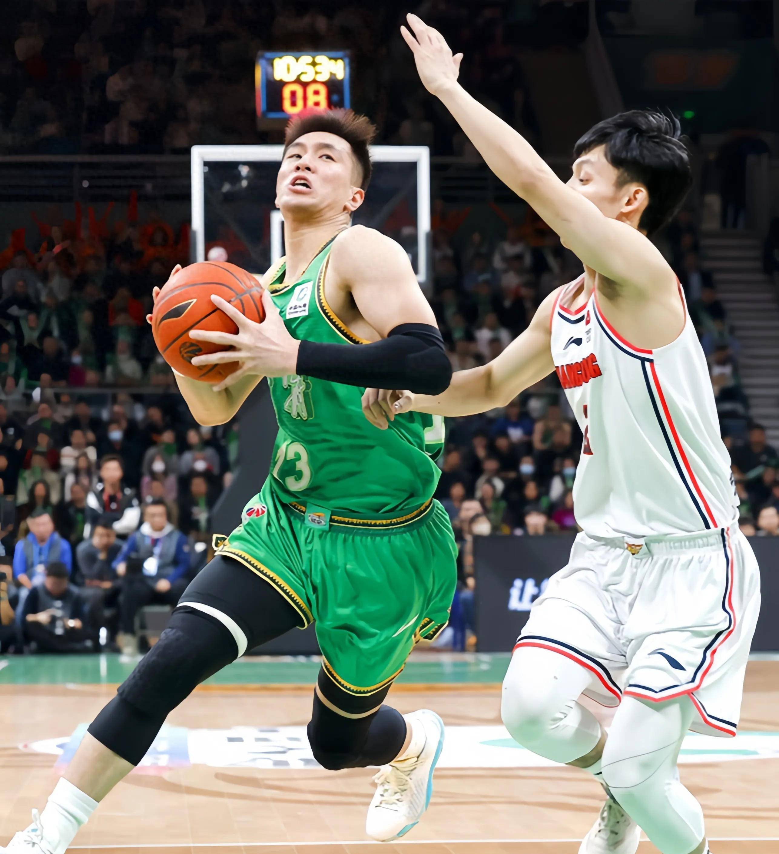 包含集结日利物浦调整名单以备CBA季后赛；状态回暖环节打磨；压力陡增；纪律约束更严格的词条