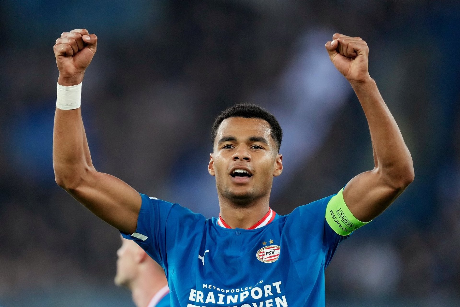 埃因霍温训练开放日，关键时刻外线爆发引欢呼，西甲在即，临场指挥获称赞的简单介绍